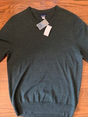 Basic Editions Men's Crewneck Sweater in Dark Green Size S